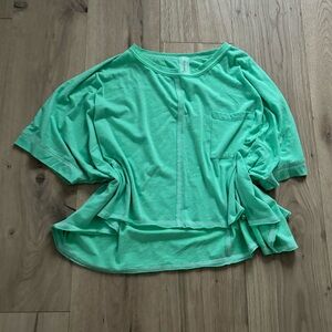 Altar’d State “Vinyasa Flow” Cropped Tee – XXL – Never Worn